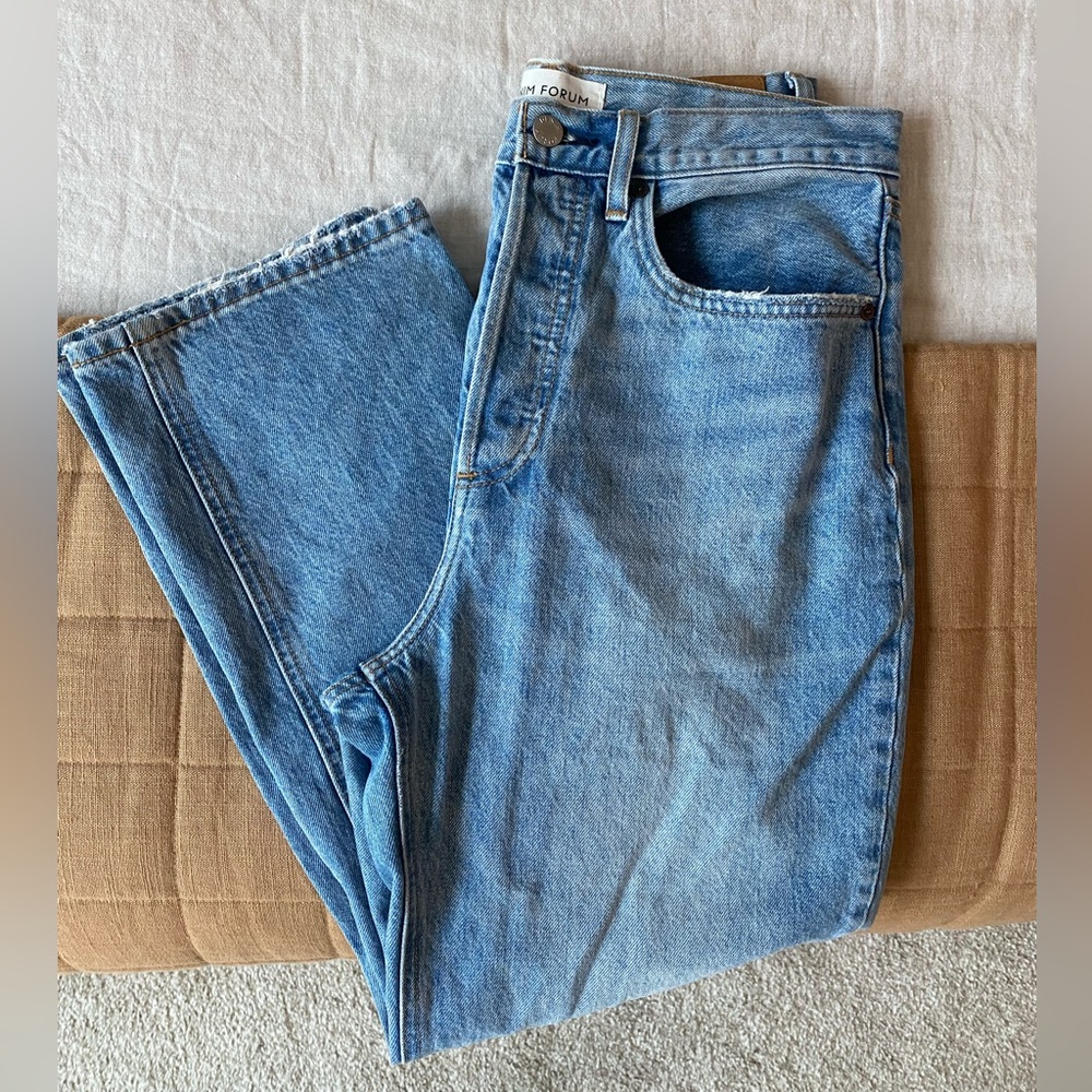 Aritzia Joni Light Wash High Rise, Denim Forum, Size 29, Cropped